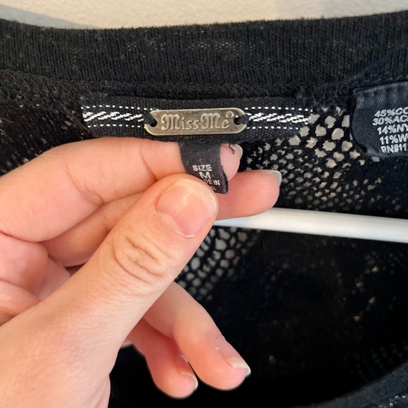 ⭐️MISS ME ⭐️EXCELLENT CONDITION - Picture 2 of 3